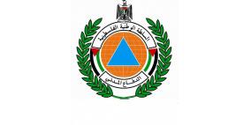 الدفاع المدني ينقذ أم وابنتها في حادث سير بطولكرم