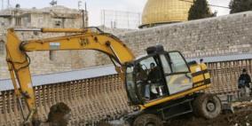 انهيار مدخل منزل في القدس القديمة بسبب حفريات الاحتلال