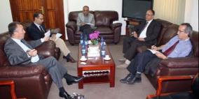 ناجي يطلع نادي رجال الأعمال الفلسطيني الفرنسي على الفرص الاستثمارية المتاحة