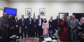 قلقيلية: المحافظ يلتقي وفدا من مجلس فلسطين للكتاب