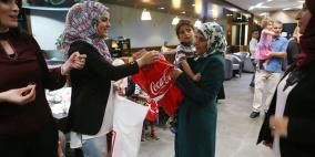 مؤسسة يد بيد تُقيم وجبة افطار لمجموعة من الأطفال