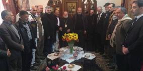 شخصيات وطنية واسلامية تزور كنيسة القديس برفيريوس بغزة