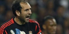 مورينيو يواصل ضغطه على كاسياس: خطأي الوحيد إنني لم أتعاقد مع لوبيز في نهاية الموسم الأول