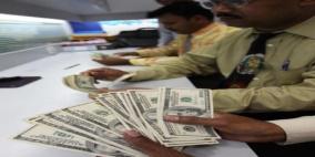 الدولار يسجل أكبر هبوط ليوم واحد منذ يناير