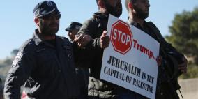 الاحتلال يحاصر قرية باب الشمس ويعتقل 6 نشطاء