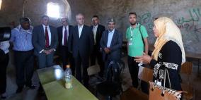 الحمد الله يطّلع على احتياجات أهالي خربة طانا ويثمن دعم الشركاء والمتضامنين الدوليين