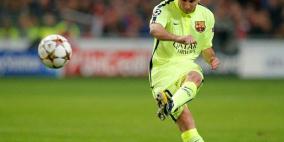 ميسي يعادل راؤول ويقود برشلونة لتجاوز أياكس