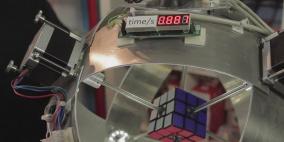 روبوت يتمكن من حل لغز “مكعب روبيك” بأجزاء من الثانية