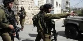 الاحتلال يستولي على أجهزة حاسوب وملفات ورقية من مؤسسة إبداع الدهيشة