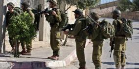 الاحتلال يعتقل شابا من القدس