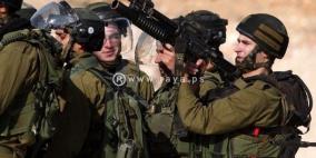 قوات الاحتلال تغلق سوق الخضار في بيتا