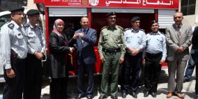 بنك القدس يتبرع بسيارة للدفاع المدني الفلسطيني