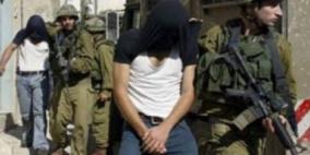 قوات الاحتلال تعتقل ثلاثة شبان من مدينة سلفيت