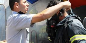 طواقم الدفاع المدني تخمد حريق بمحل خضار برام الله قبل قليل