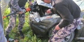 إخلاء أربعة أطفال ووالدتهم بعد انحراف مركبتهم ودخولها في منحدر