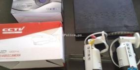 كشف ملابسات سرقة محل للإلكترونيات في الخليل