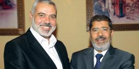 الجارديان: حل "إخوان مصر" انتكاسة لحماس