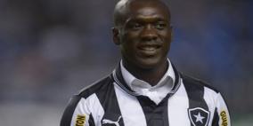 الهولندي سيدورف يواصل تربعه على عرش أفضل لاعب أجنبي في الدوري البرازيلي