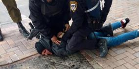 الاحتلال يعتقل شابا بزعم محاولته طعن جندي على حاجز قلنديا