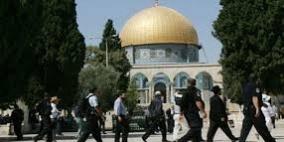 مستوطنون يجددون اقتحامهم للأقصى