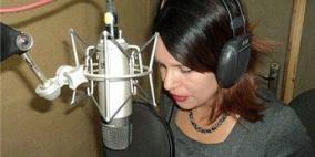 الاعلامية ناهد أبو طعيمة.. الأم والمحاضرة والمدافعة