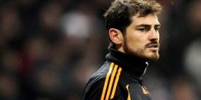 القائد كاسياس يعيش في عزلة.. وبيبي صديقه الوحيد