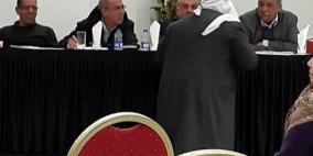 شاهد بالفيديو: مسن ينفجر في وجه مجتمعين لإقرار قانون الضمان الإجتماعي