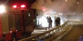 بالصور... اندلاع حريق داخل باص "اسرائيلي" شمال القدس