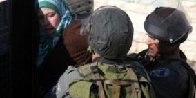 اعتقال مرابطة مقدسية واستدعاء أخريات