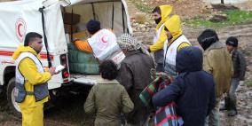 سيول و فياضانات تحاصر عائلات في منطقة عين قينيا و الهلال الاحمر والمحافظة ينجدون المتضررين