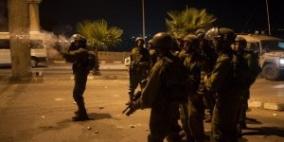 اختناق العشرات خلال مواجهات مع الاحتلال في حي الطور بالقدس