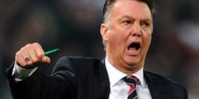 مانشستر يونايتد يلغي صفقات الشتاء تحسبا لرحيل فان غال