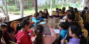 جمعية الزيزفونة تنفذ مشروع القراءة لتنيمة ثقافة الاطفال بالخليل