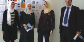 طالبات من جامعة النجاح يصممن نظاما لتحديد مكان بؤرة العين وتتبعها