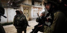 جنين: الاحتلال يسلم مواطنتين بلاغين لمراجعة مخابراته