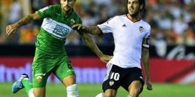 فالنسيا يستعيد قائده قبل مباراة برشلونة