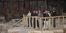 نتنياهو يروّج سياحياً للهيكل المزعوم والأنفاق أسفل الأقصى