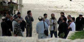 مستوطنون برفقة "حاخامات" يقتحمون الأقصى