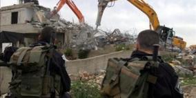 (محدث) الاحتلال يهدم بناية سكنية في القدس