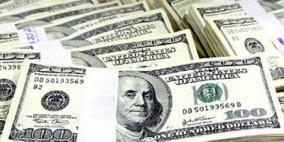 محلل: سد عجز النفقات الجارية يأتي بتقليص النثريات وليس الرواتب