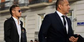 والد نيمار يؤجج شائعات انتقاله للريال