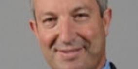 اللوز والرمان والاعشاب من محاصيل المستقبل التي لا تحتاج للمياه