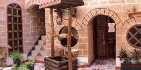 بالفيديو والصور: منزل غزّي على طريقة باب الحارة