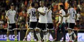 خفافيش فالنسيا تنقض بصعوبة على غرناطة