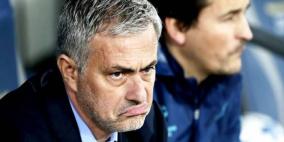 مورينيو يشعر بالخيانة من لاعبي تشيلسي