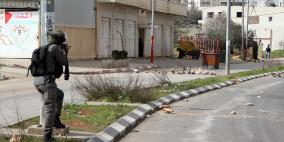 بالصور: مواجهات أمام معتقل عوفر بعد استشهاد الأسير جرادات بالأمس