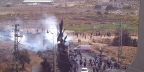 الاحتلال يقمع مسيرة سلمية للمحامين عند المدخل الشمالي لمدينة البيرة