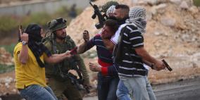 مستعربون يختطفون اكثر من 3 شبان احدهم مصاب بالرأس في رام الله