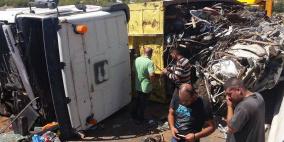 بالصور: اصابة 6 مواطنين بحادثين منفصلين