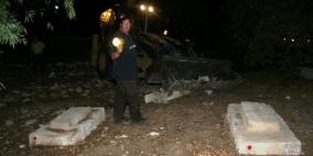 الاحتلال يهدم 20 قبرا في مقبرة الشهداء الملاصقة للأقصى